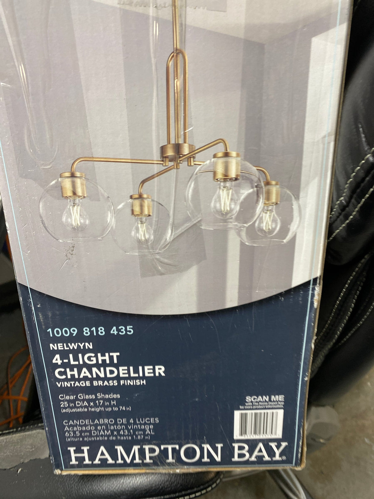 Hampton bay 1051HBVBDI Nelwyn 25 in. 4-Light Vintage Brass Chandelier with Clear Glass Globe Shades