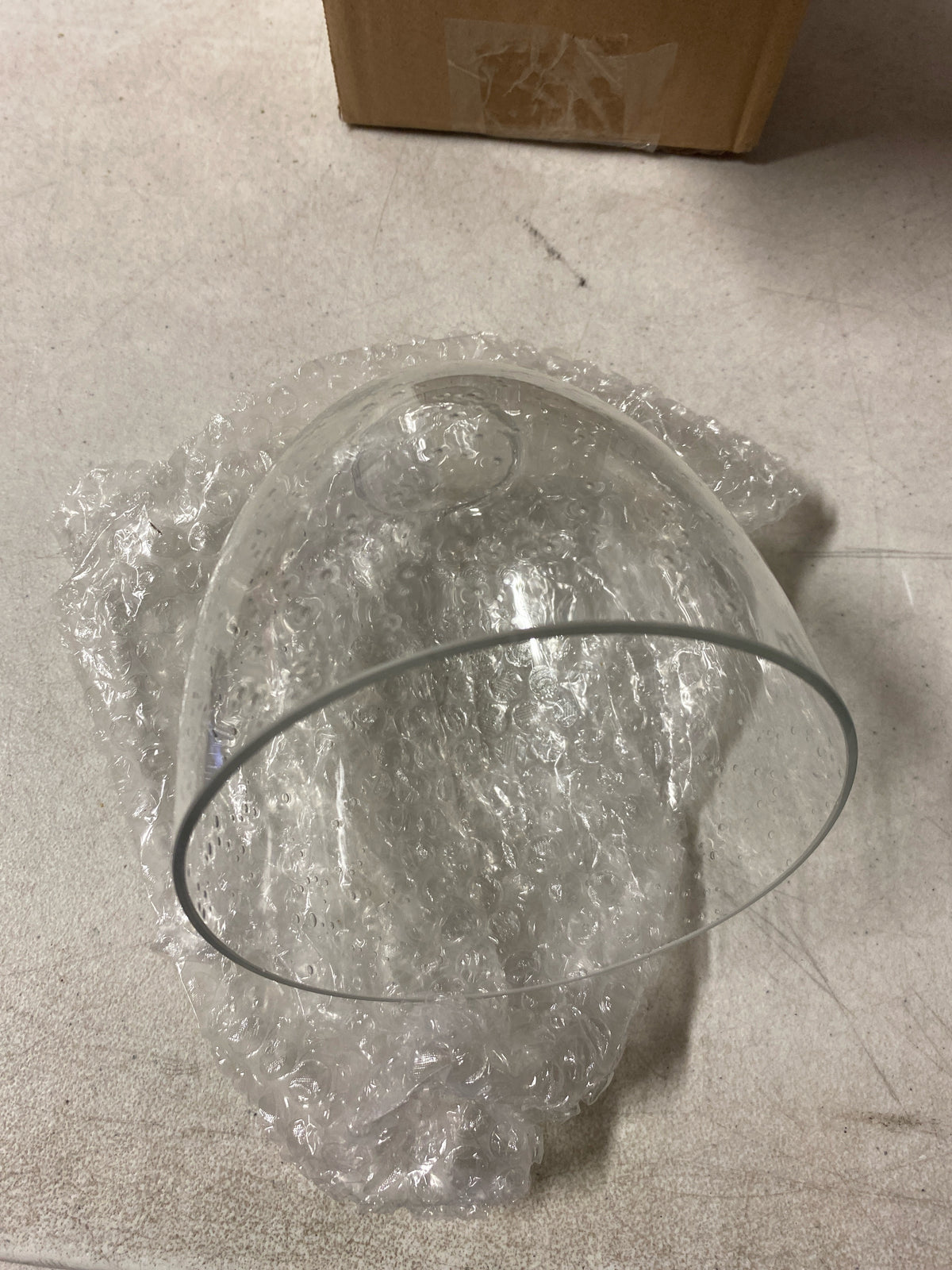 Quorum International 2000 5" Wide Shade for Lighting Fixtures - Clear Seeded