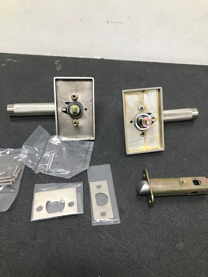 Emtek 5212US15.LSUS15.KNUS15.LH Knurled L-Square Left Handed Privacy Door Lever Set with Modern Rectangular Rose from the SELECT Brass Collection - Satin Nickel