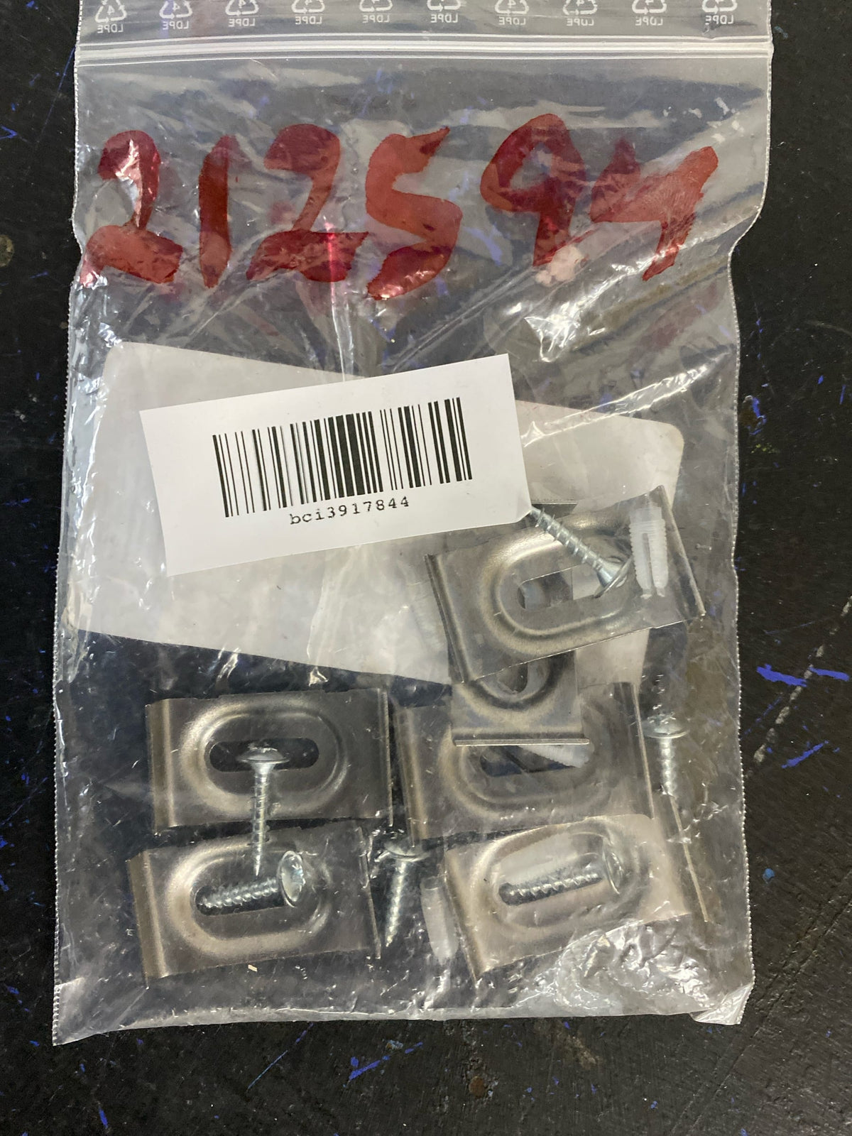 Blanco 212594 Undermount Clips for Stainless Steel Sinks (Set of 6) - N/A