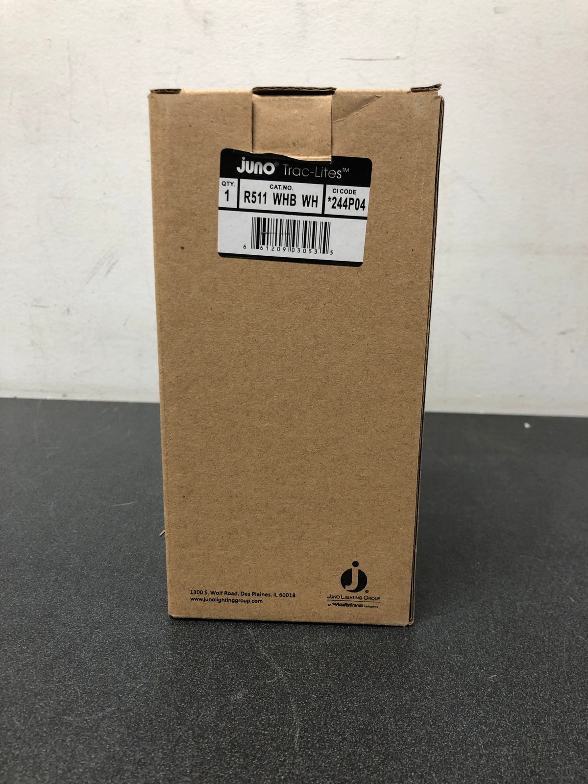 Juno R511 WHB WH Trac-Lites Step-Cylinder White Track Lighting with White Baffle