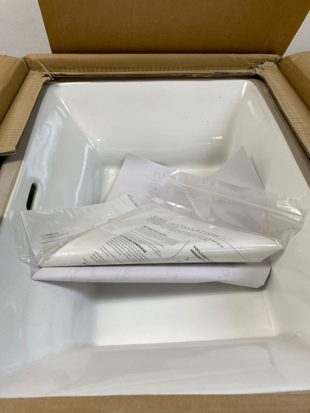 Signature Hardware 447973 Carraway 21" Rectangular Vitreous China Undermount Bathroom Sink - White