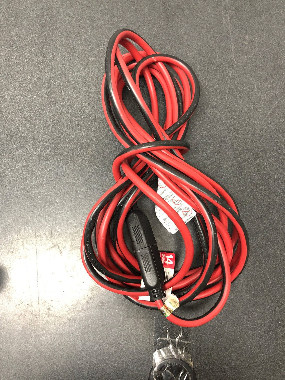 Husky 63025HY 25 ft. 14/3 Medium Duty Indoor/Outdoor Extension Cord, Red/Black