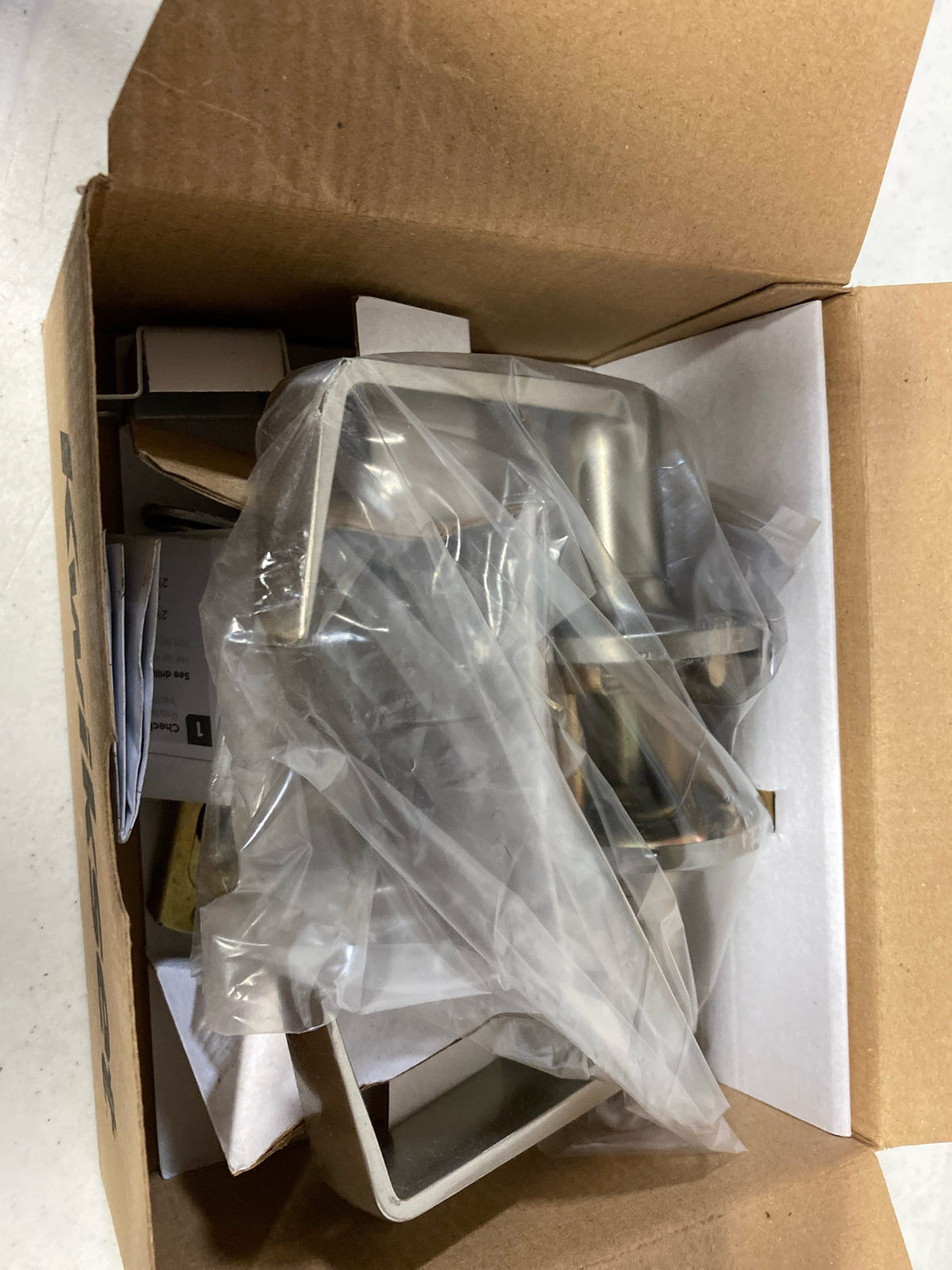 Kwikset 408CNL 15 RCAL Carson Satin Nickel Bed/Bath UL Door Handle
