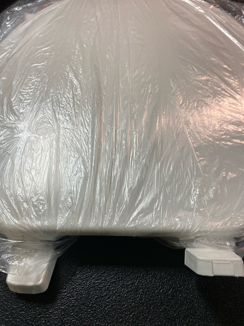 Bemis 70 000 Round Plastic Closed-Front Toilet Seat and Lid - White