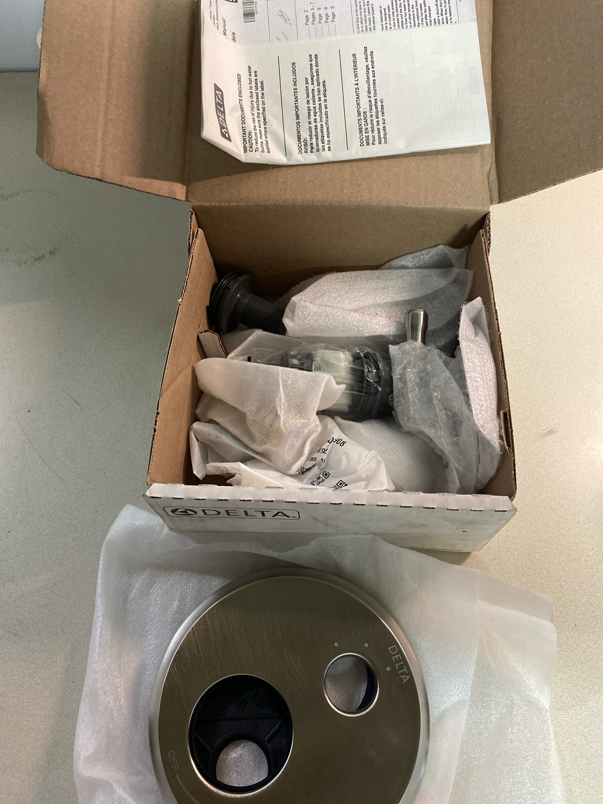 Delta T27884-SS-PR Broderick 17 Series Pressure Balanced Valve Trim with Integrated Volume Control and 3 Function Diverter for Two Shower Applications - Less Rough-In - Lumicoat Stainless