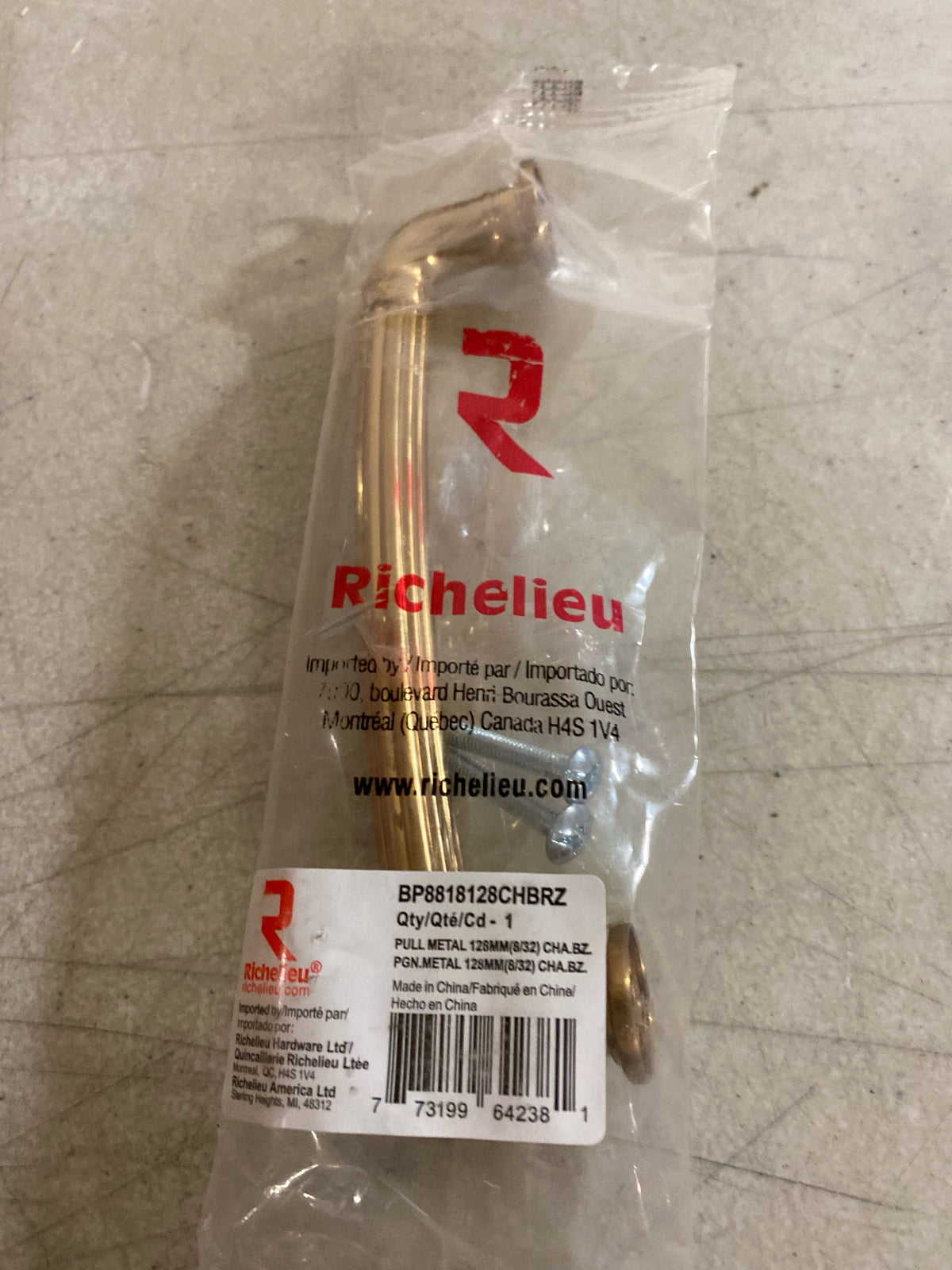 Richelieu Hardware BP8818128CHBRZ Casoria Collection 5 1/16-inch (128 mm) Center-to-Center Fluted Champagne Bronze Traditional Round Cabinet and Drawer Pull Handle for Kitchen, Bathroom, and Furniture