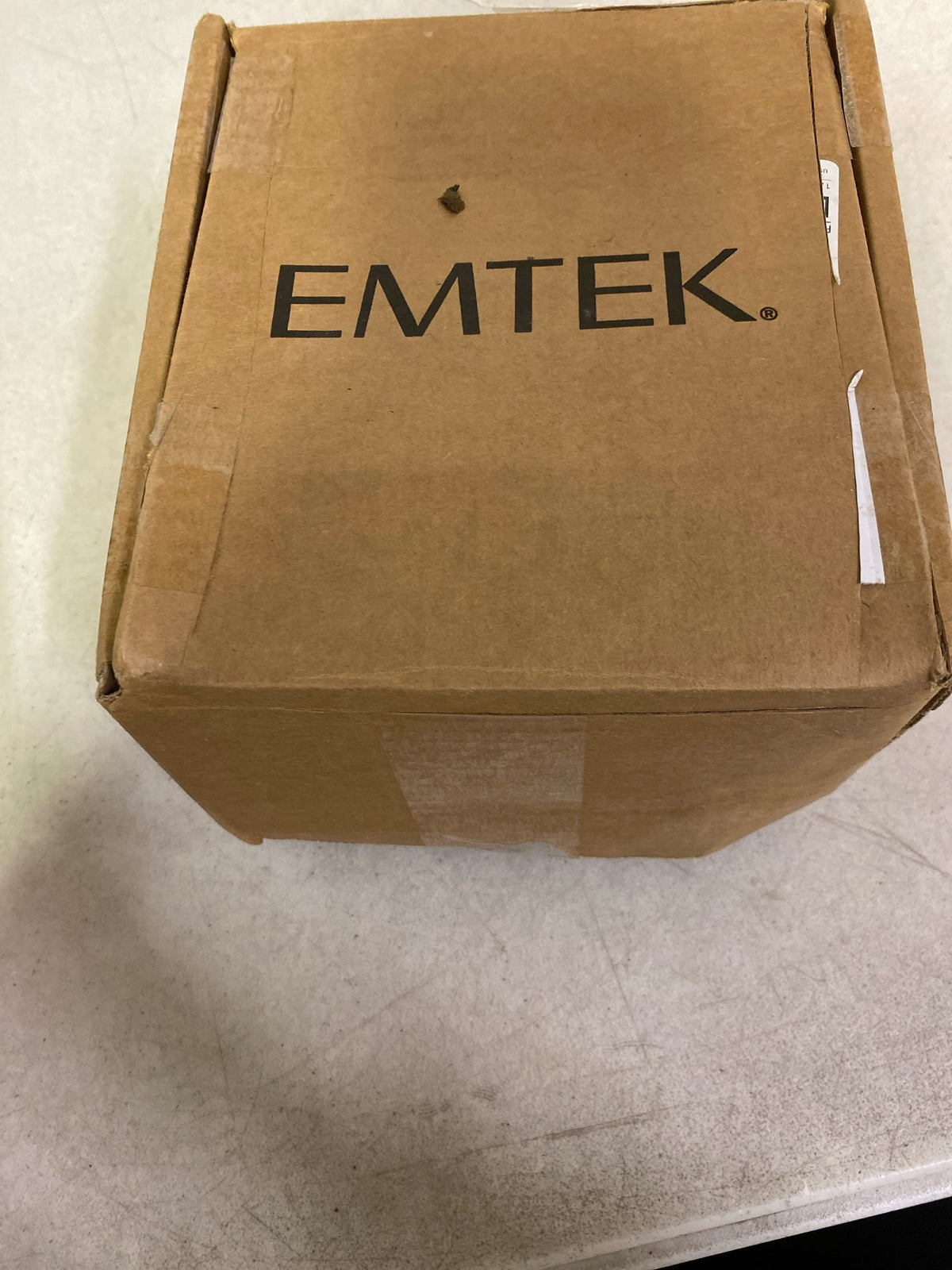 Emtek C5112US4.LSUS4.KNUS4 Knurled L-Square Passage Door Lever Set with Modern Rectangular Rose and Concealed Screws from the SELECT Brass Collection - Satin Brass