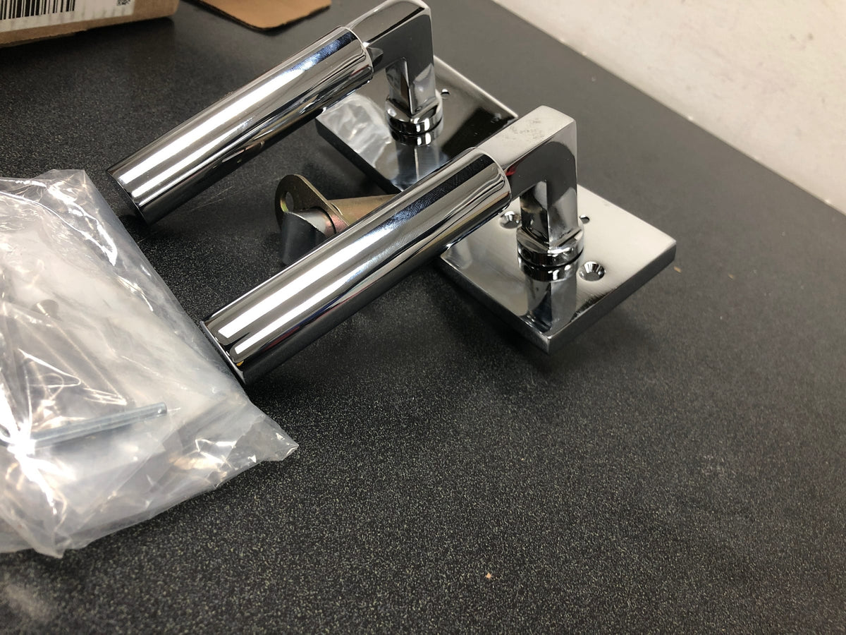 Emtek 5210HECUS26RH Hercules Right Handed Privacy Door Lever Set with Square Rose from the Brass Modern Collection - Polished Chrome