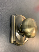 Schlage F59PLY609CAM Plymouth Single Cylinder Interior Pack with Decorative Camelot Trim - Exterior Handleset Sold Separately - Antique Brass