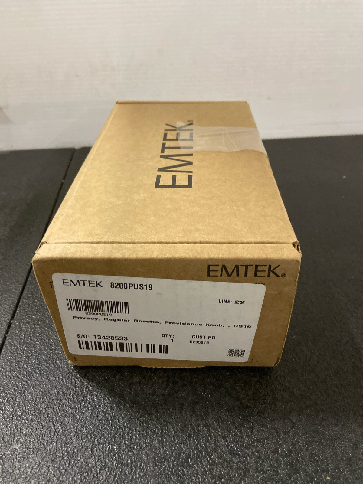 Emtek 8200PUS19 Providence Privacy Door Knob Set with Regular Rose from the Brass Classic Collection - Flat Black