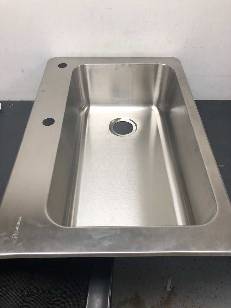 Glacier bay VT3322D1 33 in. Drop-In/Undermount Single Bowl 18 Gauge Stainless Steel Kitchen Sink with Pull-Down Faucet and Sprayer