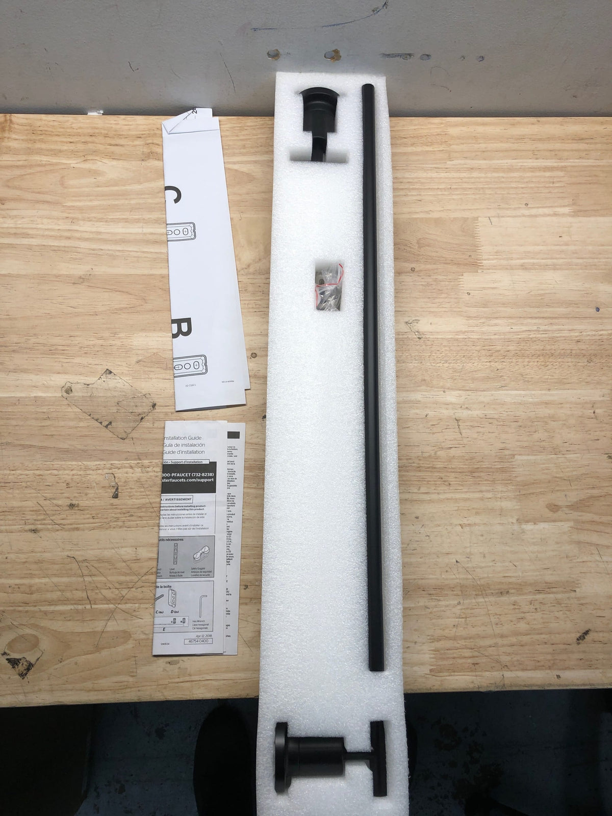 Pfister BTB-NC2B Contempra 24" Towel Bar - Matte Black