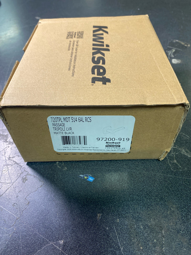 Kwikset 720TPLMDT-514 Tripoli Passage Door Lever Set with Square Rose - Matte Black
