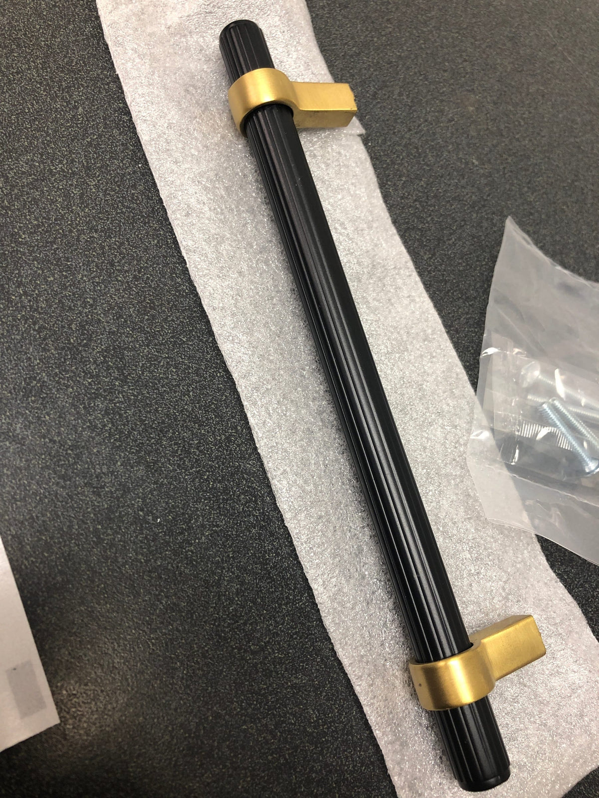 Belwith Keeler B077051-MBBGB Sinclaire 6-5/16" Center to Center Ridged Bar Cabinet Handle / Drawer Bar Pull - Matte Black / Brushed Golden Brass