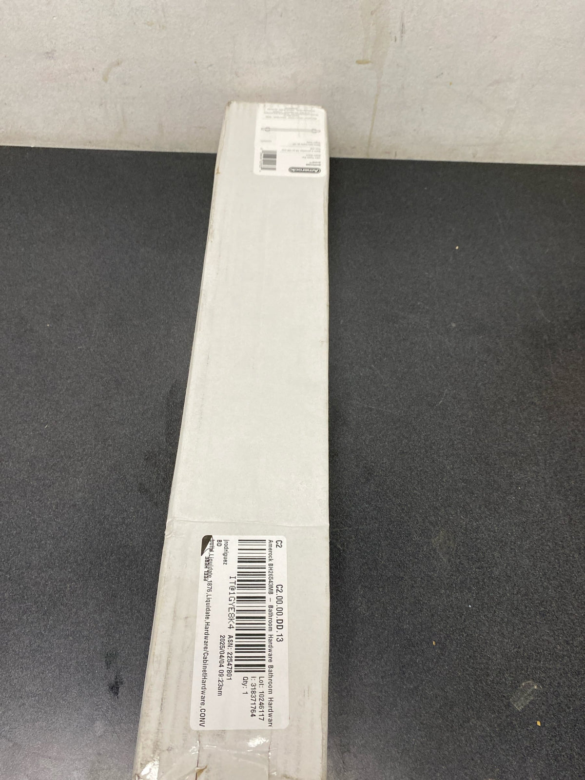 Amerock BH26543MB Arrondi 18" Towel Bar - Matte Black