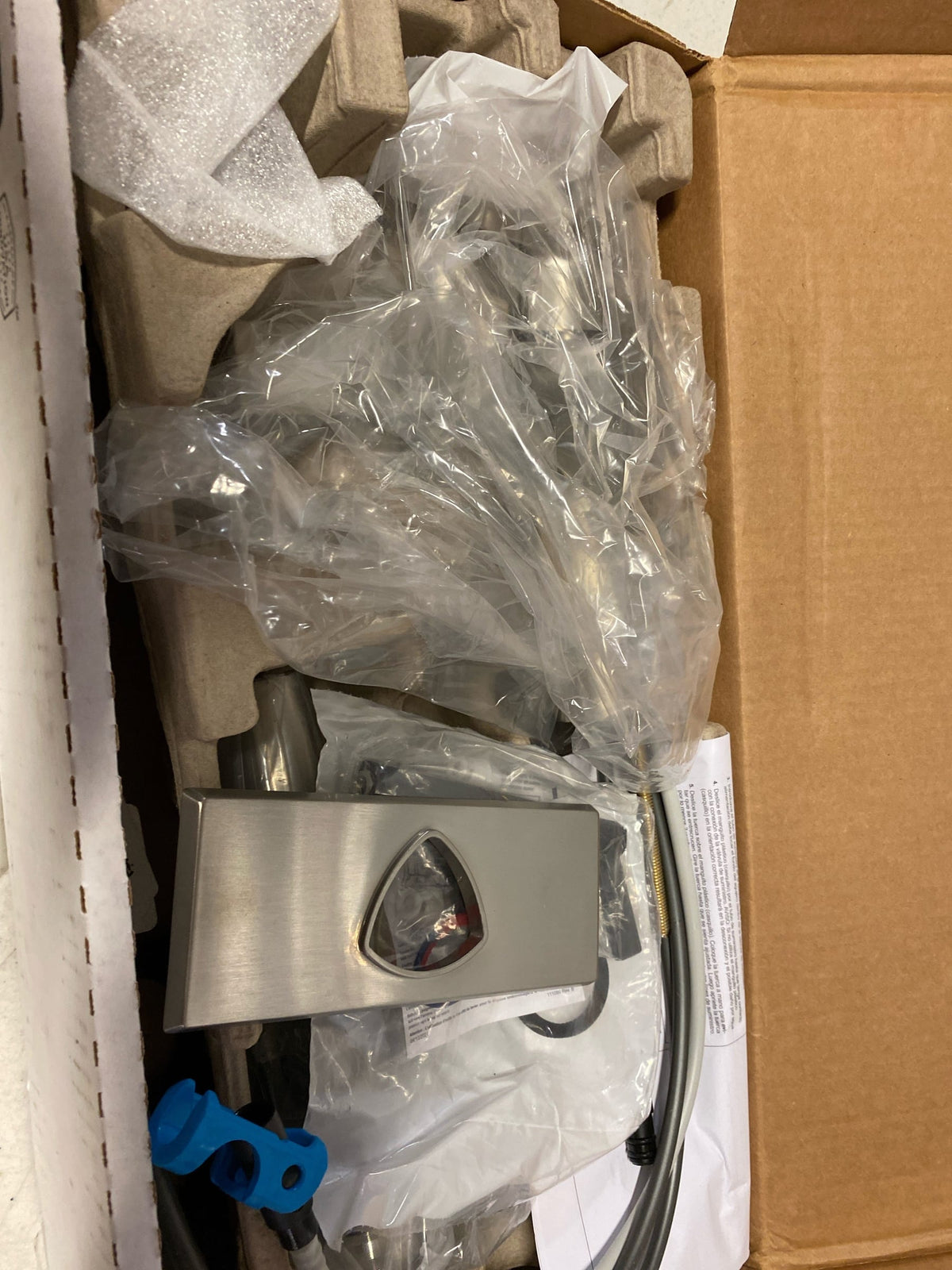 Delta 574-SSMPU-DST Zura Single Hole Single-Handle Bathroom Faucet with Metal Drain Assembly in Stainless