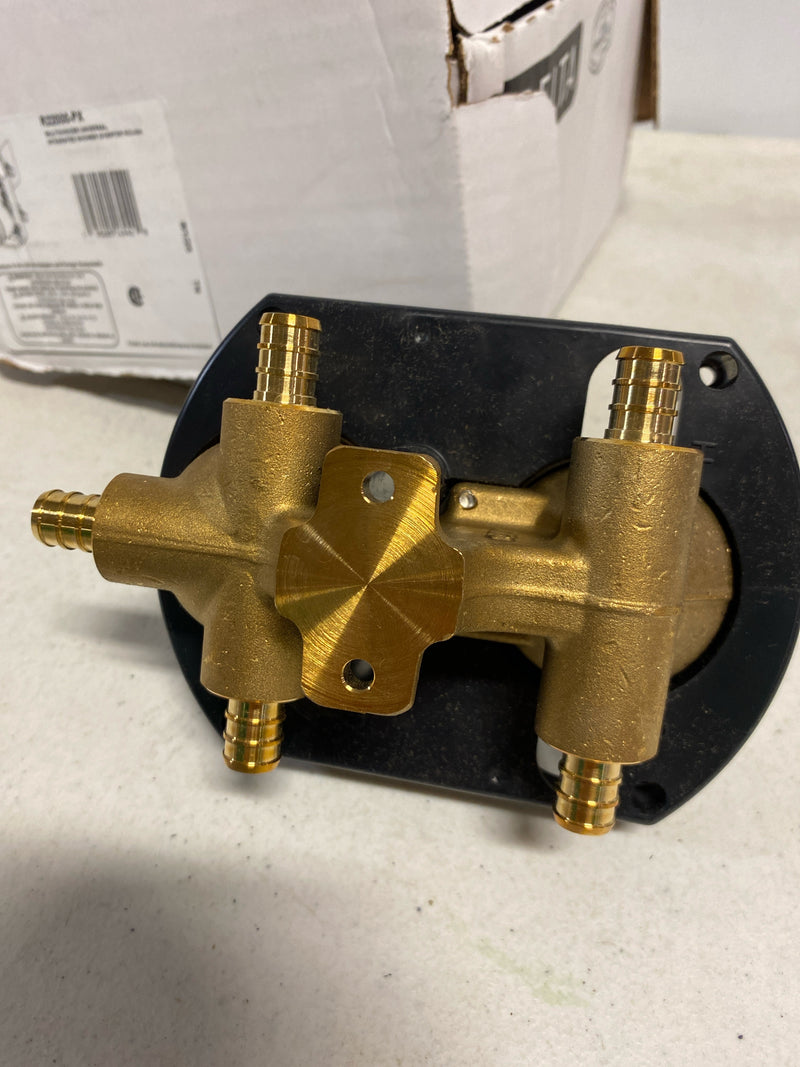 MultiChoice Universal with Integrated Diverter Rough