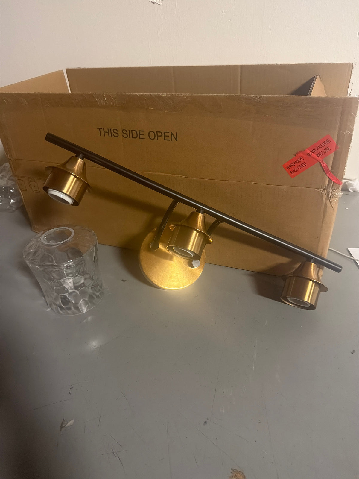 Aiwen 20.07 in Bathroom Vanity Light, 3 Light Industrial Wall Sconces with Hammered Glass Shades, Matte Black and Gold Finish, Vintage Vanity Lighting Over Mirror for Bedroom E26