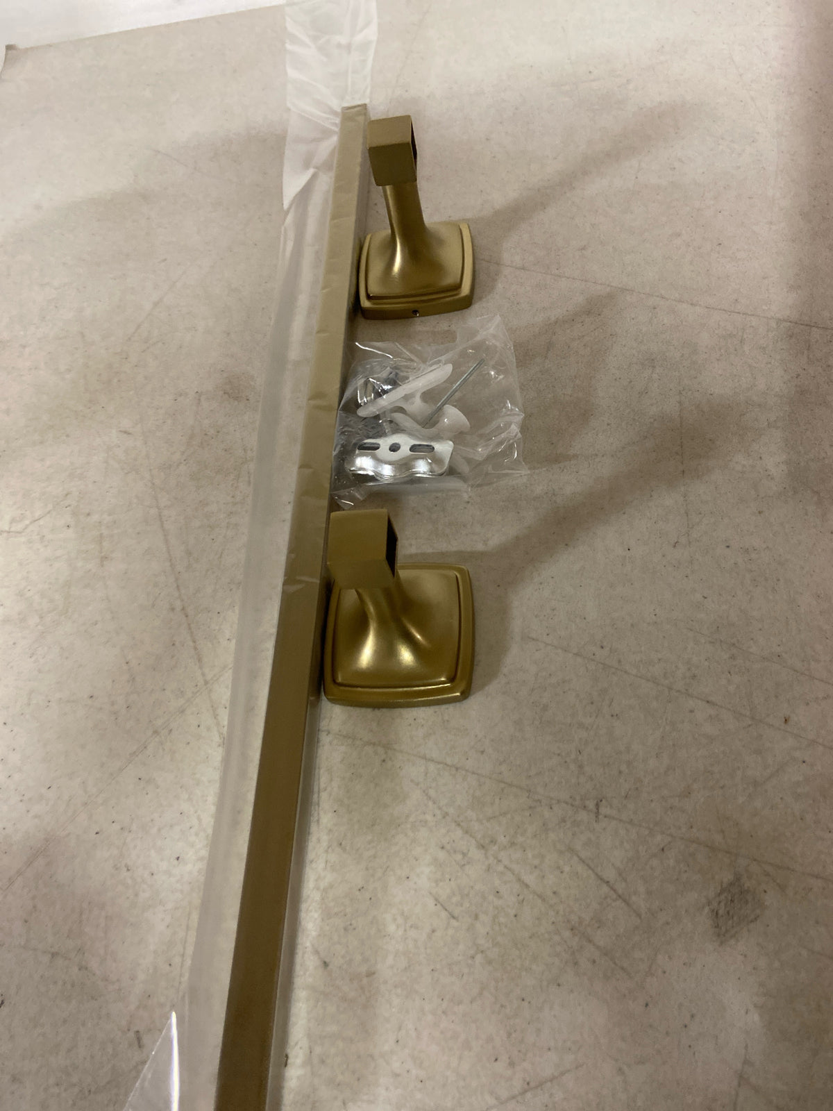 Amerock BH36093BBZ | Golden Champagne Towel Bar | 18 in (457 mm) Towel Rack | Stature | Bathroom Towel Holder | Bathroom Hardware | Bath Accessories