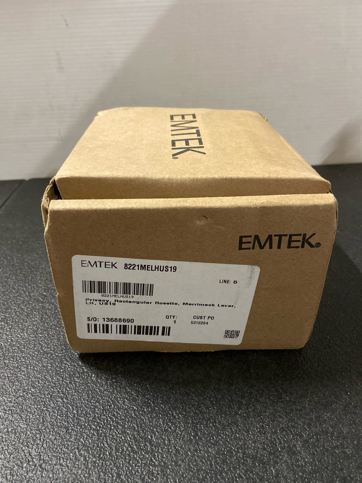 Emtek 8221MELHUS19 Privacy, Rectangular Rosette, Merrimack Lever, LH, US19