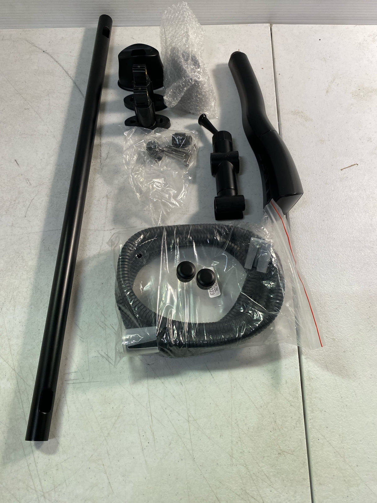 Delta 51579-BL 1.75 GPM Single Function Hand Shower Package with H2Okinetic Technology - Includes Slide Bar and Hose - Matte Black
