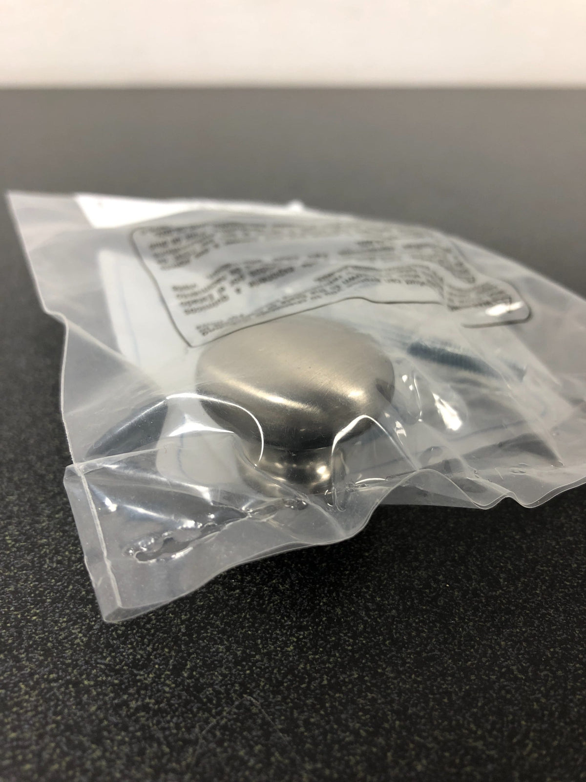 Hickory Hardware P770-SN Cottage 1-1/8" Vintage Farmhouse Country Smooth Mushroom Cabinet Knob / Drawer Knob - Satin Nickel