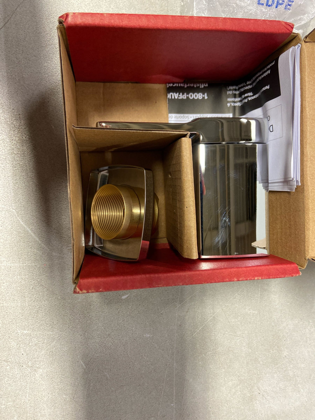 Pfister 016-DA0C Kenzo 1-Handle Diverter Trim Kit Polished Chrome (Valve Not Included)