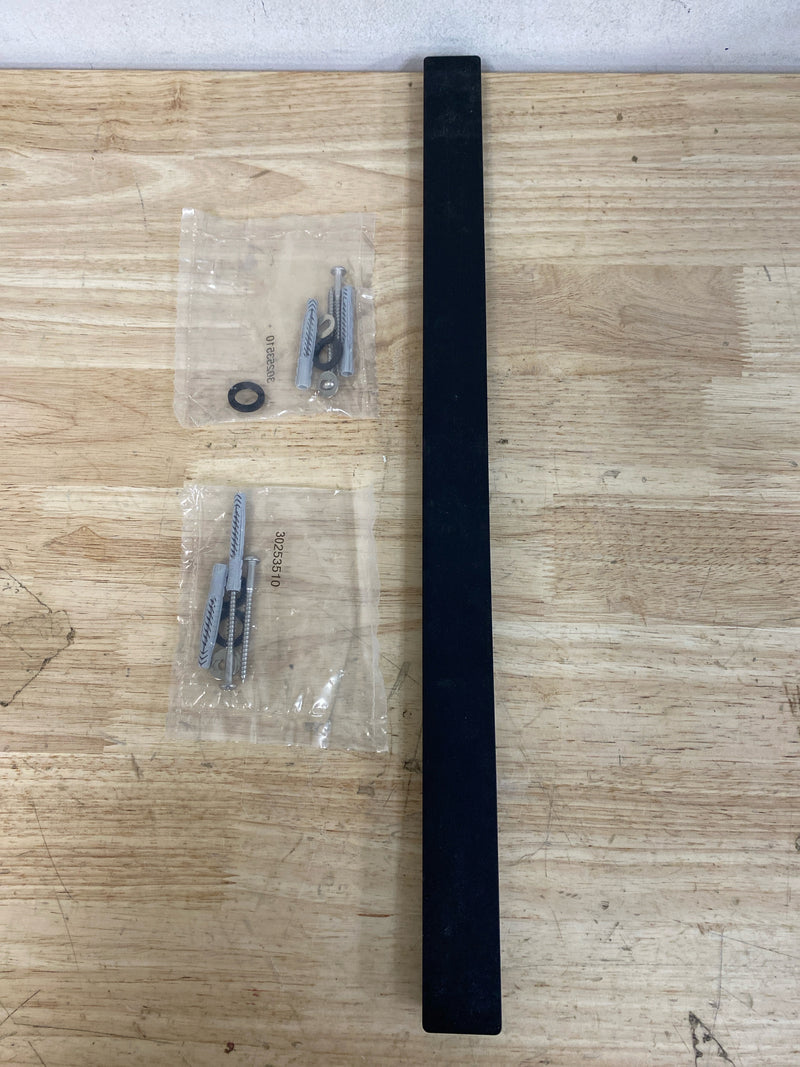 Hansgrohe 27902670 WallStoris 20" Wall Bar for Accessories with EasyClick Technology - Matte Black