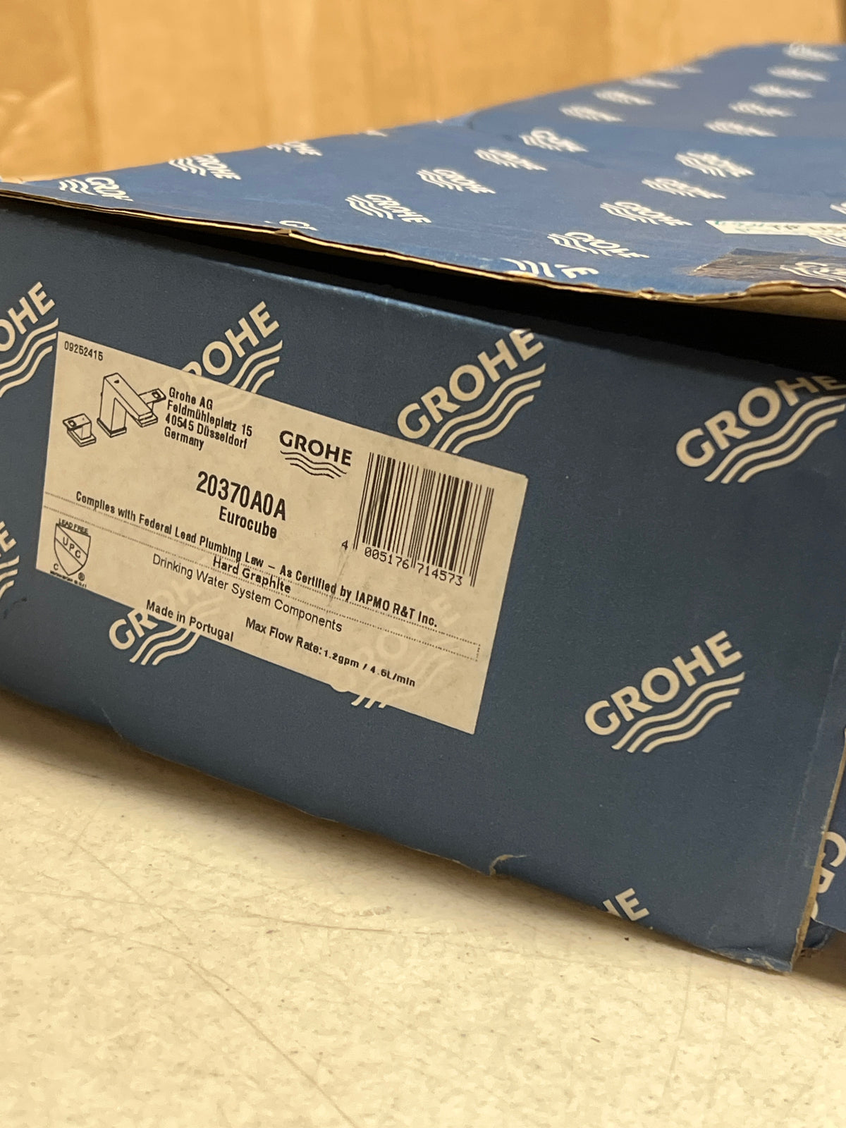 Grohe 20370A0A Eurocube 1.2 GPM Widespread Bathroom Faucet with StarLight, EcoJoy, and QuickFix Technologies - Includes Pop-Up Drain Assembly - Hard Graphite