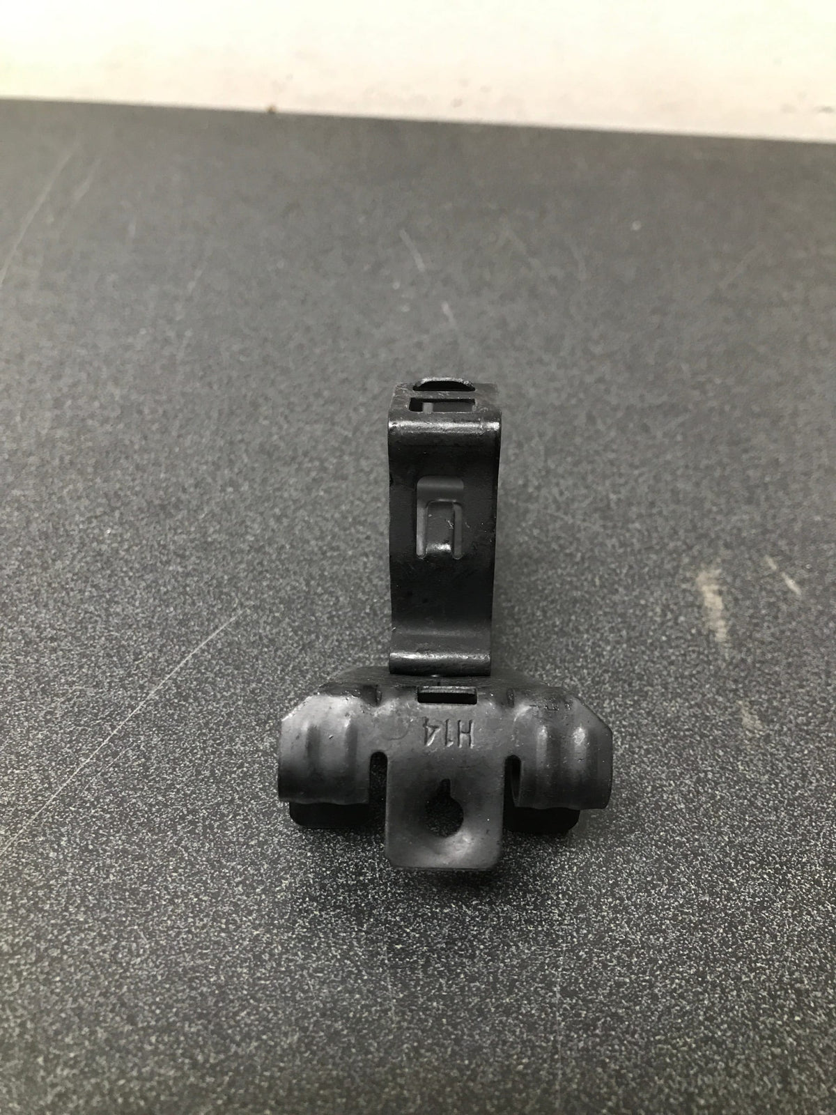 Superstrut ZCC1/23/4H1/4-3 Flange Vertical Mount Conduit Clips (5-Pack) - Strut Fitting