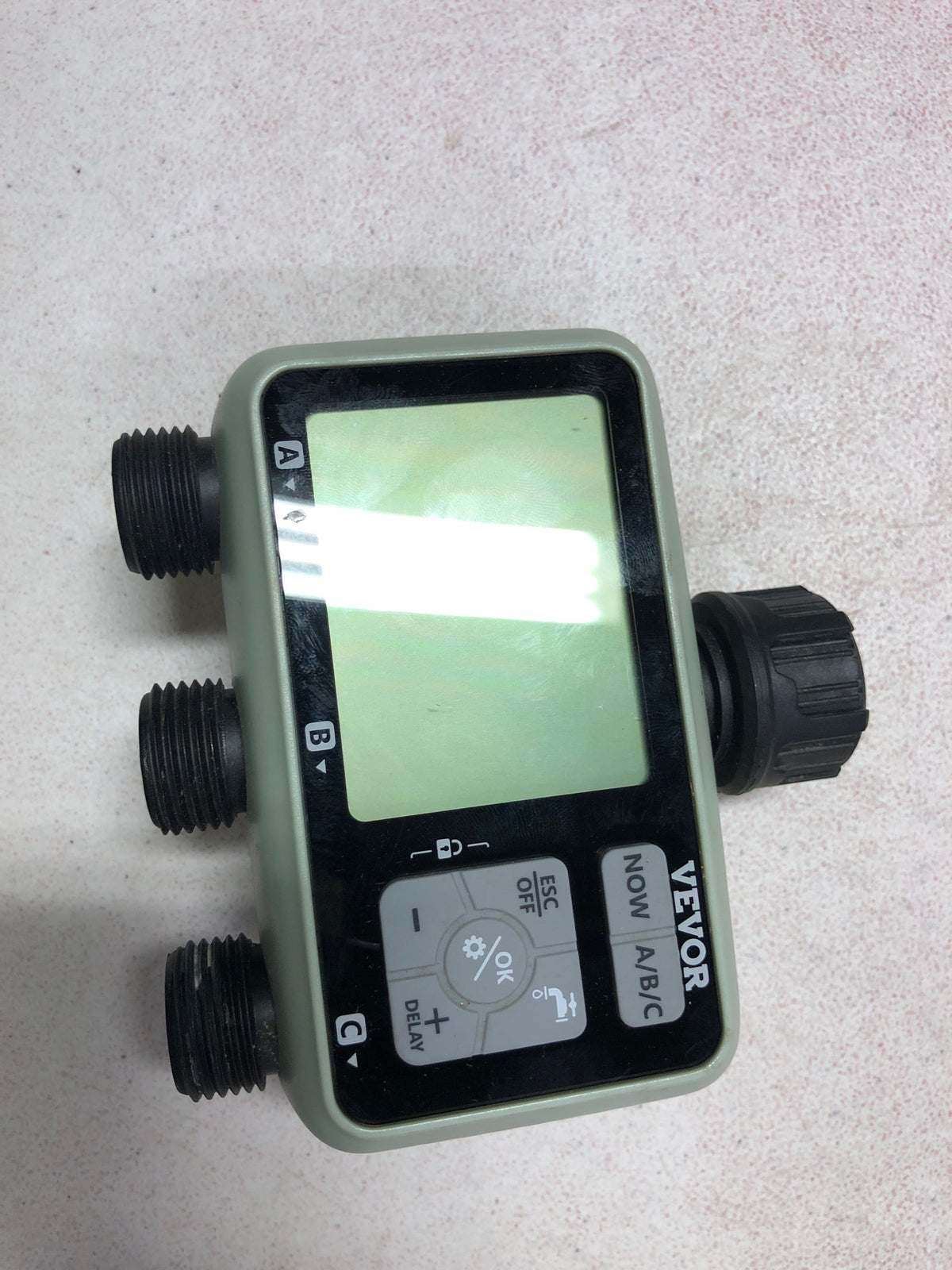 VEVOR Water Timer, 3 Outlets, Hose Watering Sprinkler Timer, with 3 Independent Watering Zone LCD Display Rain Delay Mode Manual Mode 360° Brass Inlet Metal Filter, IPX6 Waterproof for Yard Watering