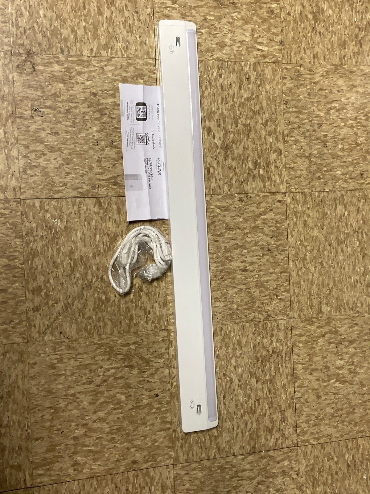 Ultra prograde 55210-T1 ProLink Plug-in 36 in. LED White Under Cabinet Light