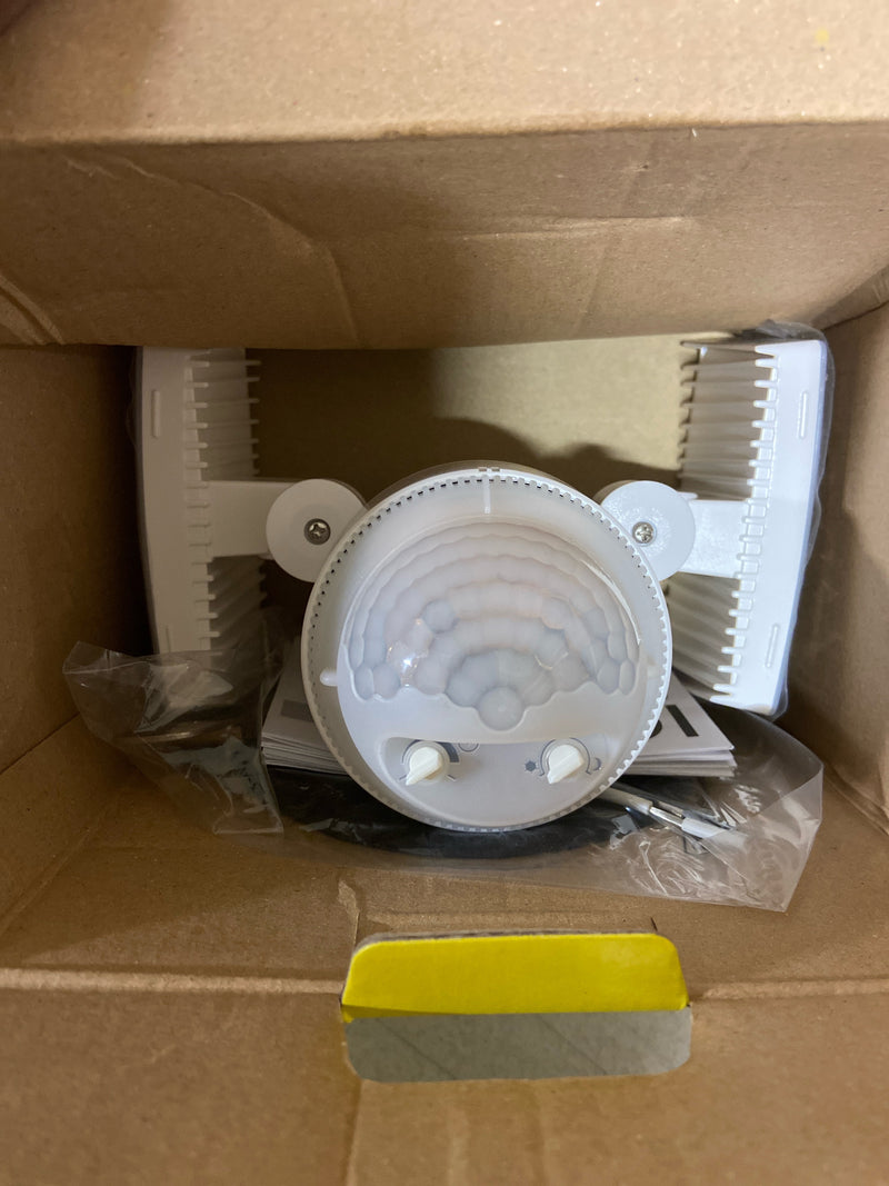 Unbranded LM-1811-WH LM-1811-WH, 75-Watt, 1100 Lumens, 180-Degree, White, Motion Sensing Dusk to Dawn, Integrated LED, Flood Light, Each