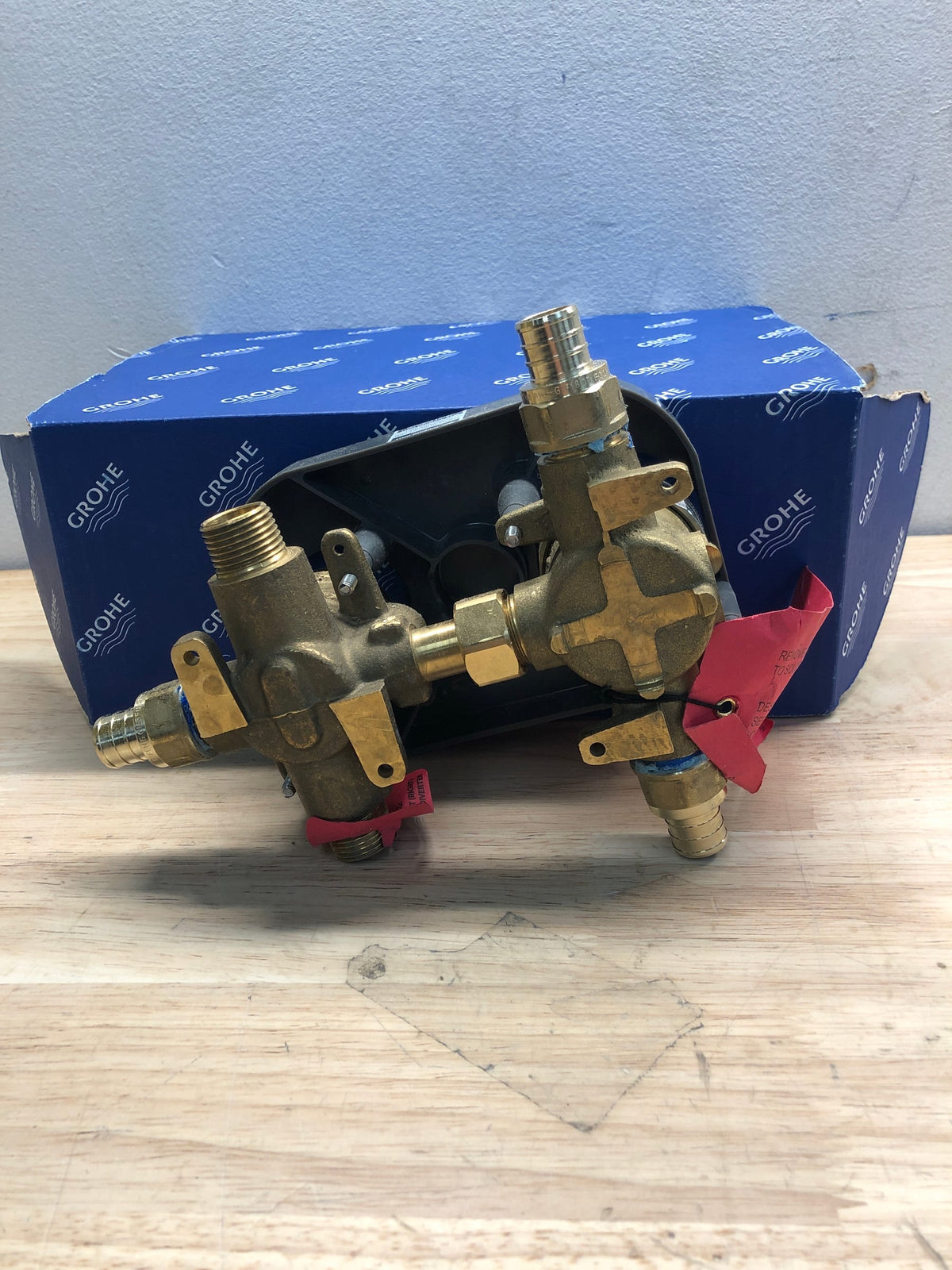 Grohe 35117000 GrohSafe 3.0 Pressure Balance Rough-In Valve with integrated Diverter