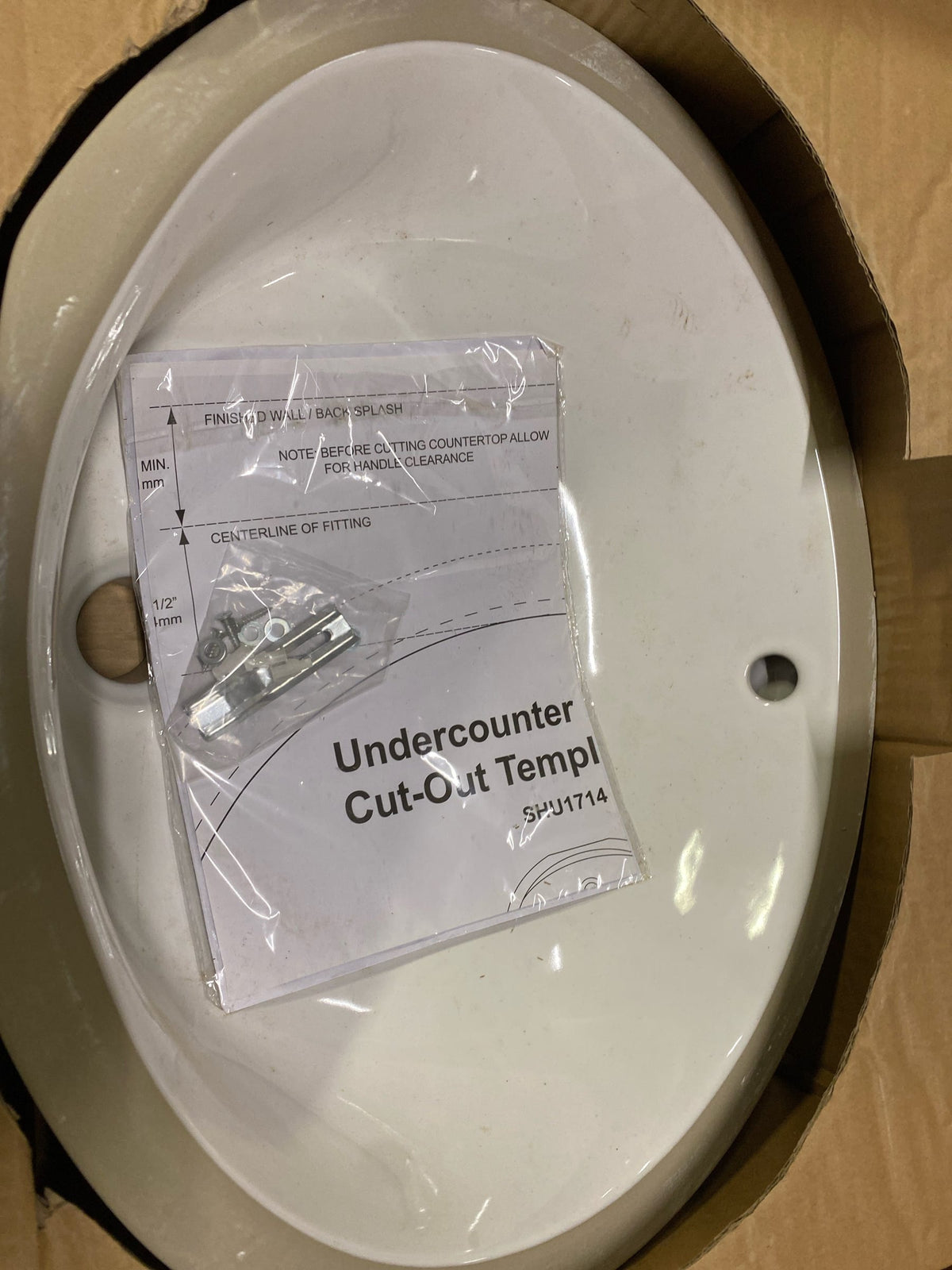 Signature Hardware SHU1714WH Mangrove 20" Oval Vitreous China Undermount Bathroom Sink - White