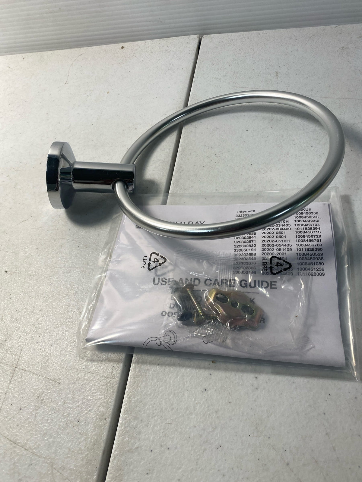 Glacier bay 20202-0501 Dorind Wall Mounted Towel Ring in Polished Chrome