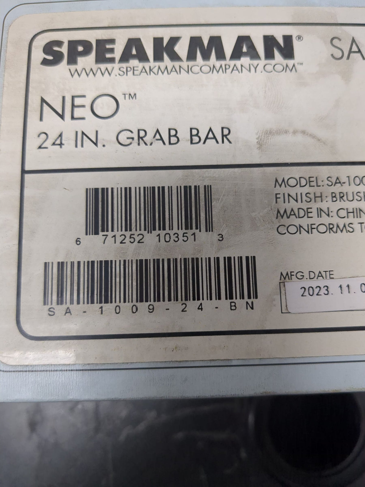 Speakman Neo 24 in. ADA Grab Bar, Brushed Nickel