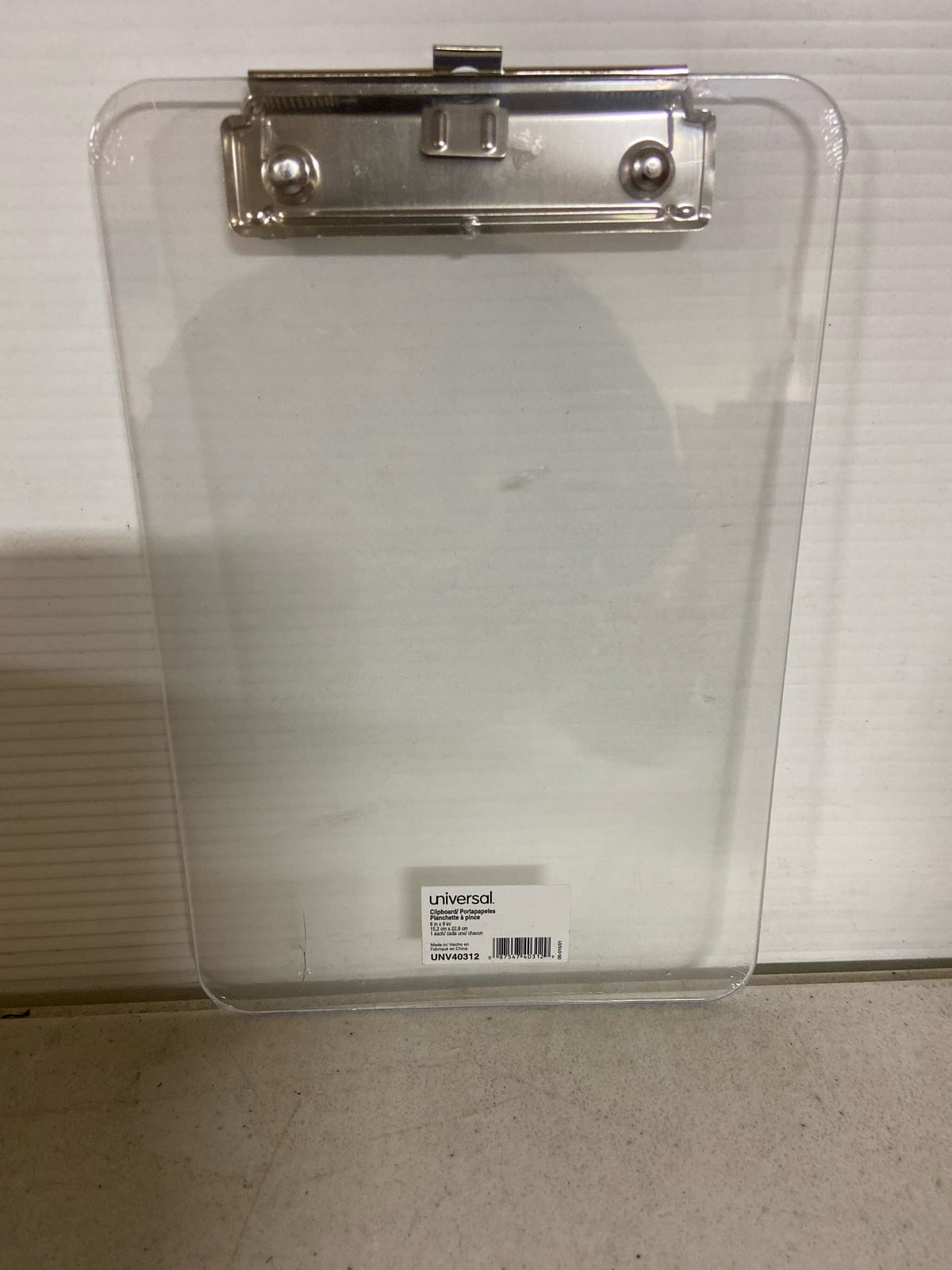 Universal 40312 Plastic Clipboard with Low Profile Clip, 1/2-Inch Capacity, Holds 5 x 8, Clear