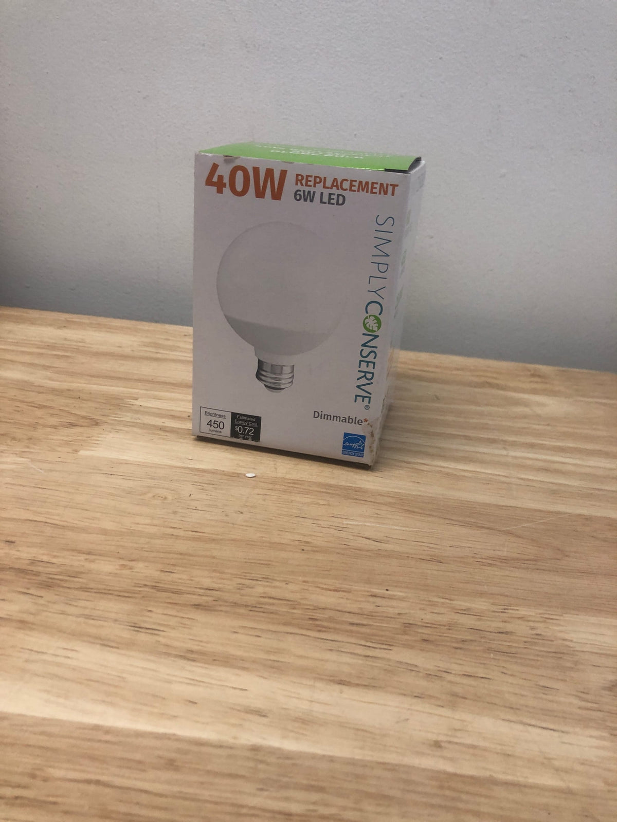 SIMPLY CONSERVE DECORATIVE GLOBE LED 6W (40W) WARM WHITE DIMMABLE BULB NEW NIB💡