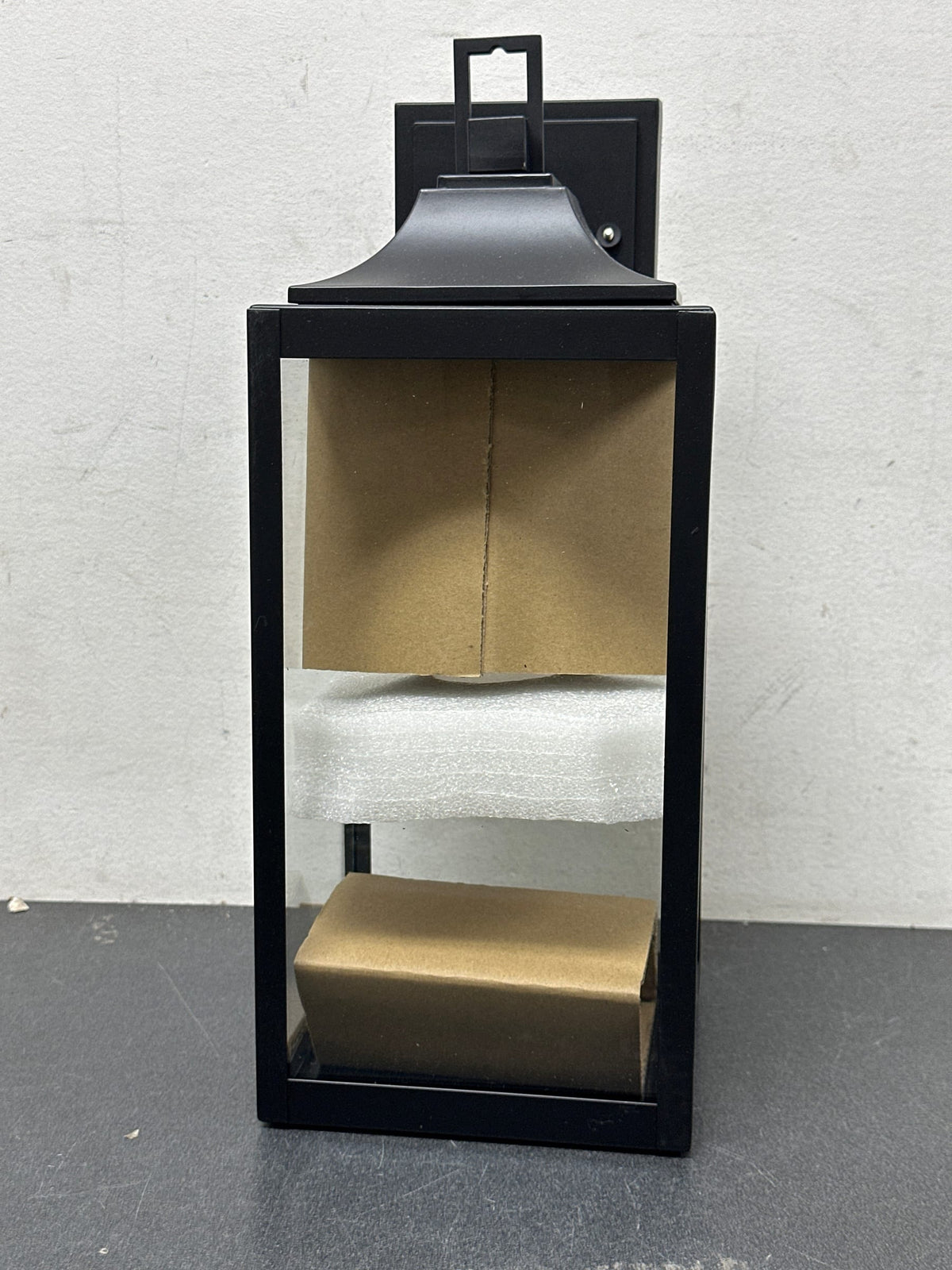 Home decorators collection KSZ1601AM-01/MB Havenridge 19 in. 1-Light Matte Black Hardwired Outdoor Wall Light Lantern Sconce with Clear Glass (1-Pack)