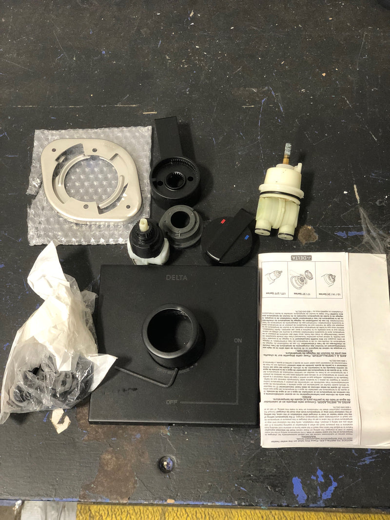 DELTA T17067-BL Ara Monitor 17 Series Valve Trim Only, Matte Black