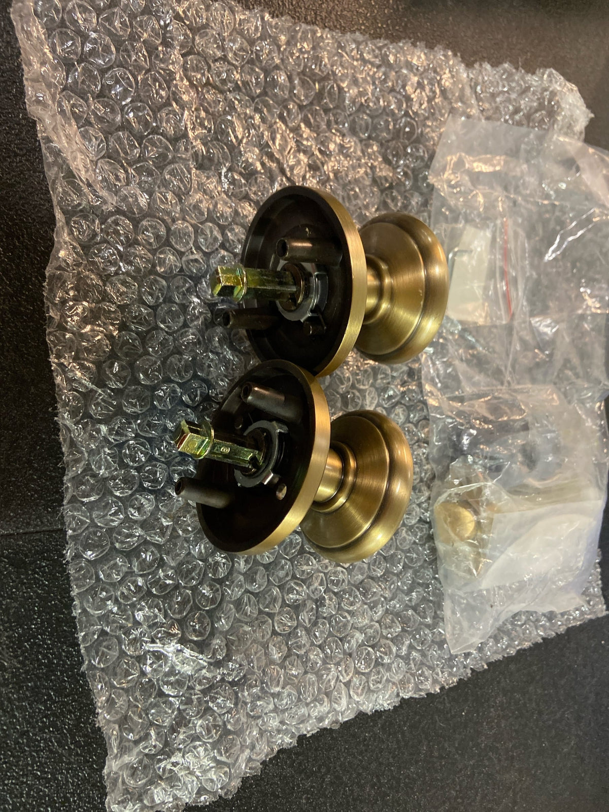 Grandeur 820240 Circulaire Solid Brass Rose Privacy Door Knob Set with Circulaire Knob and 2-3/8" Backset - Vintage Brass