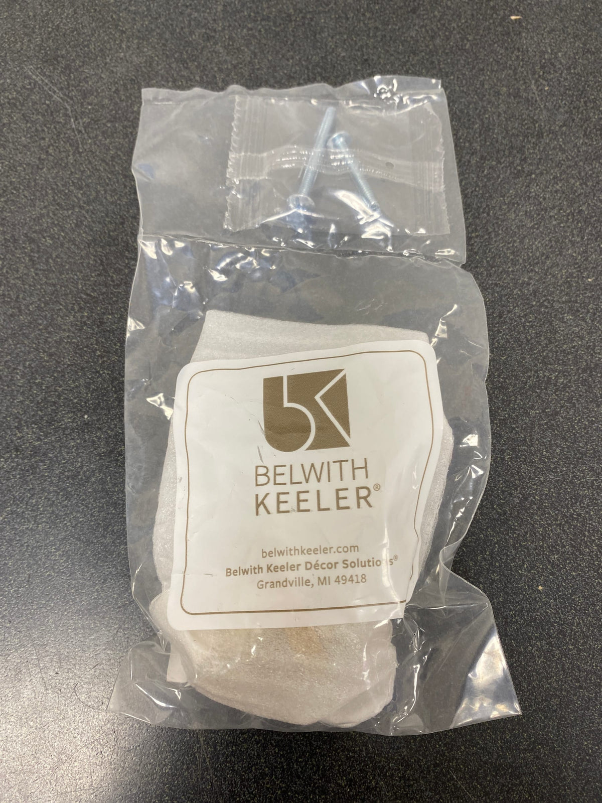 Belwith Keeler B077459-BGB Brownstone 1-1/4" Stepped Round Cabinet Knob / Drawer Knob - Brushed Golden Brass
