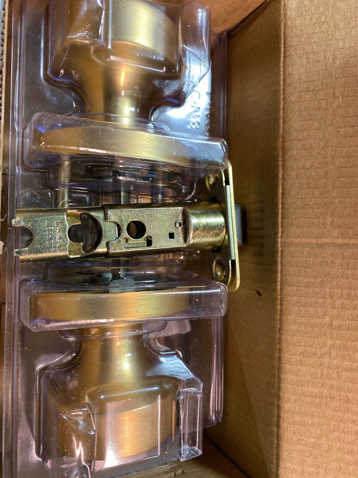 Kwikset 720PSKRDT-4 Pismo Passage Door Knob Set with Round Rose - Satin Brass
