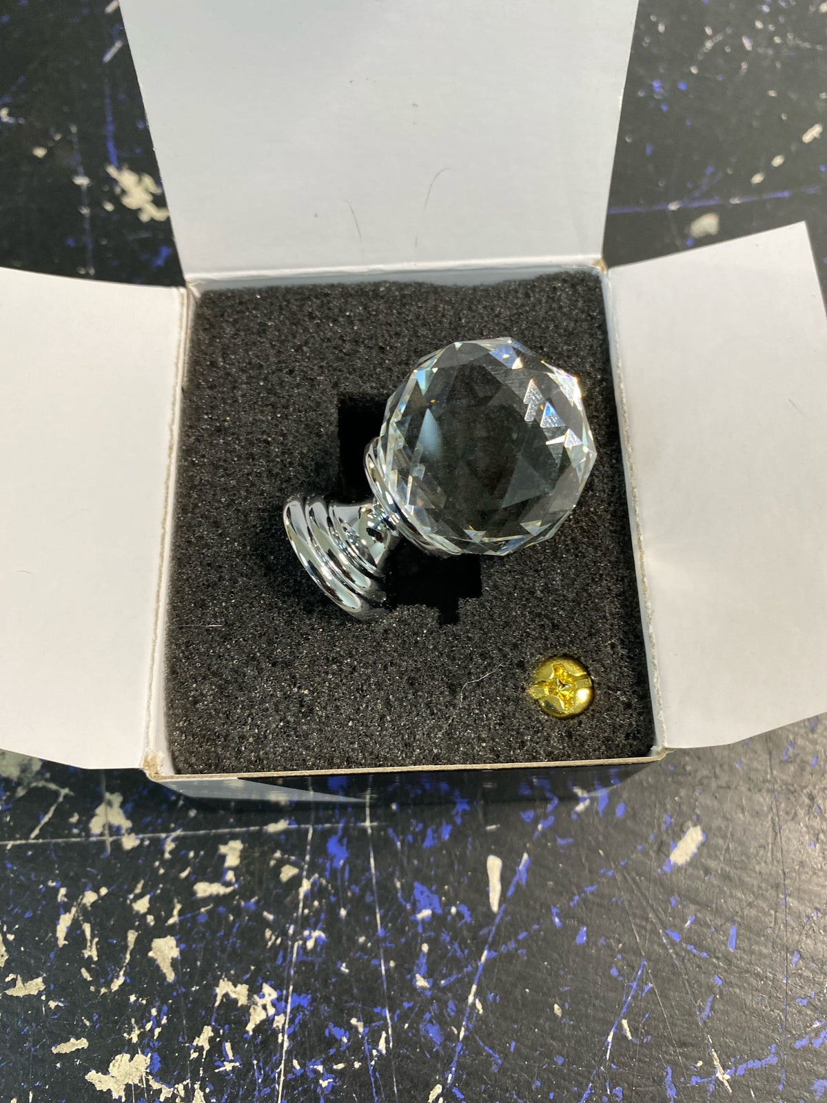 Alno C210 Faceted 1-1/4" Round Crystal Ball Luxury Cabinet Knob - Chrome