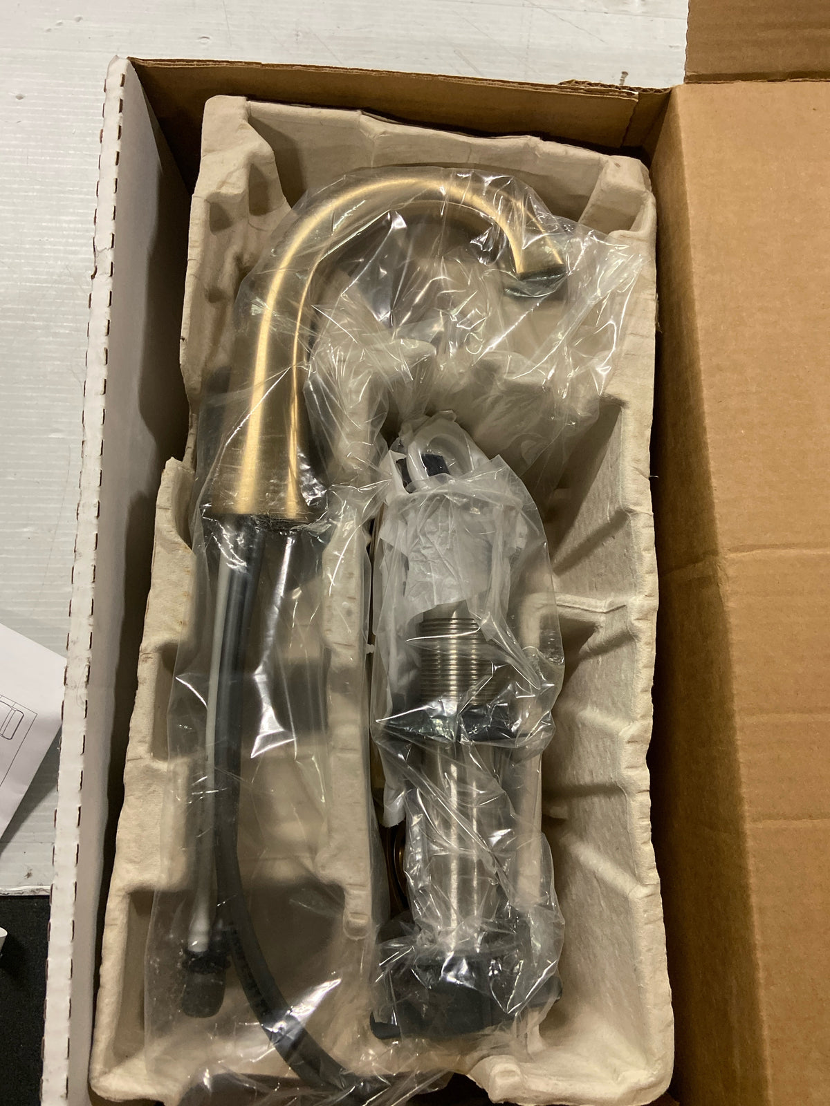 Delta 577-CZ-PR-MPU-DST Stryke Gold Single Handle Single Hole Bathroom Faucet with Metal Pop-Up Assembly in Lumicoat Champagne Bronze