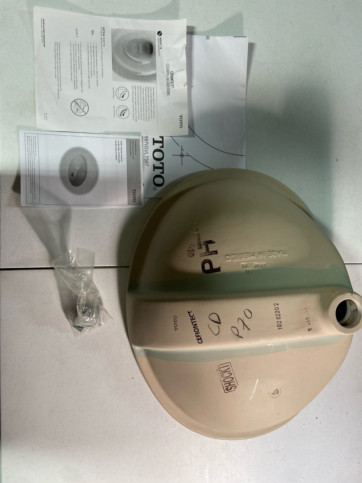 TOTO LT597G#01 Dantesca 19" Undermount Bathroom Sink with Overflow and CeFiONtect Ceramic Glaze - Cotton