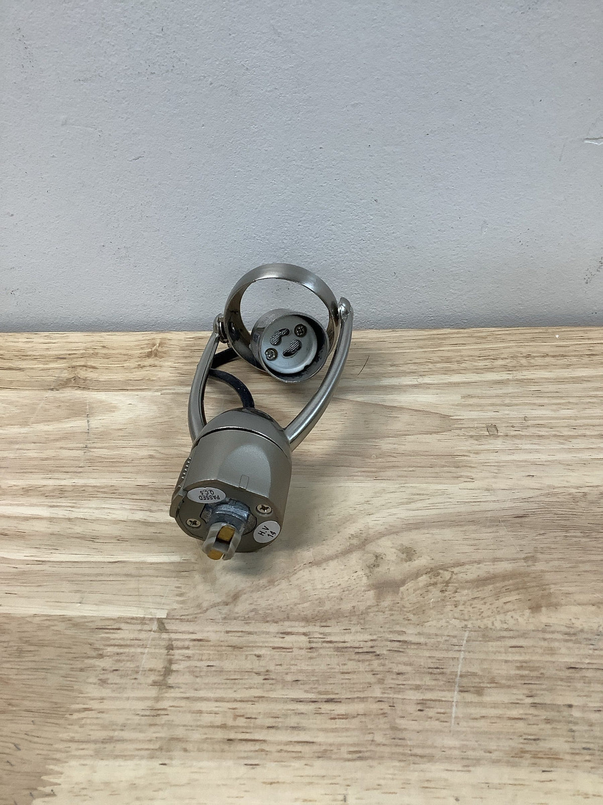 Progress lighting P6115-09WB Alpha Trak 1-Light Brushed Nickel Track Lighting Head