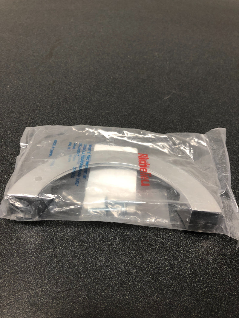 Richelieu BP6367128140 5-1/2 Inch Long Finger Cabinet Pull - Chrome